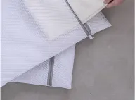 كيس شبكي لحماية الملابس أثناء الغسيل — 30 × 40 سم — صورة 2